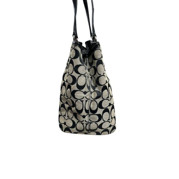 Classic Coach Signature Canvas Black & Tan Carryall
Satchel - Picture 4 of 9